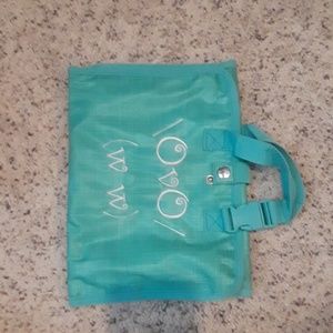 Thirty-one Timeless Beauty bag